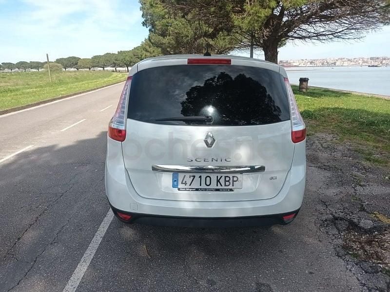 Usado Renault Grand Scénic III Dynamique 130 CV (95 kW) 2012 Blanco Monovolumen