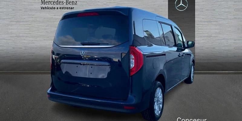 Nuevo Mercedes T180 116 CV (85 kW) 2025 Azul Monovolumen