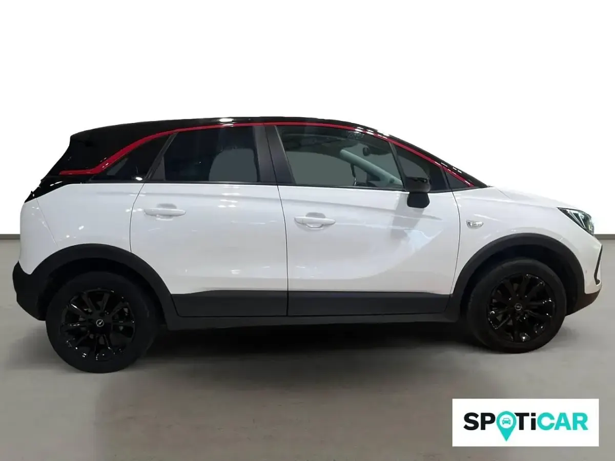Usado Opel Crossland GS Line 110 CV (80 kW) 2021 Blanco SUV