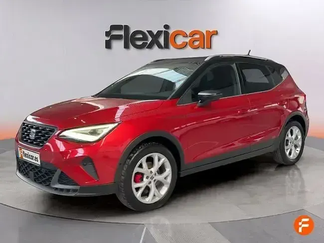Usado Seat Arona FR 150 CV (110 kW) 2023 Rojo SUV