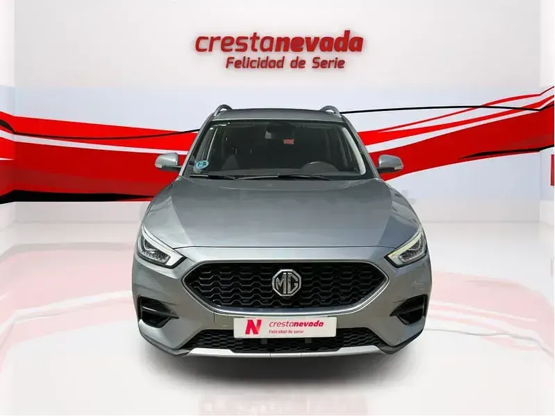 Usado MG ZS Comfort 111 CV (81 kW) 2022 Gris / plata SUV
