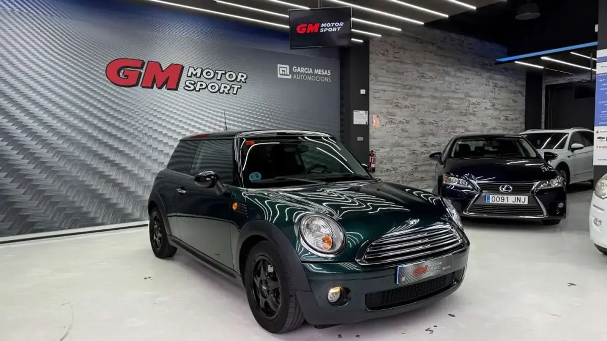Usado Mini Cooper 120 CV (88 kW) 2009 Verde Utilitario
