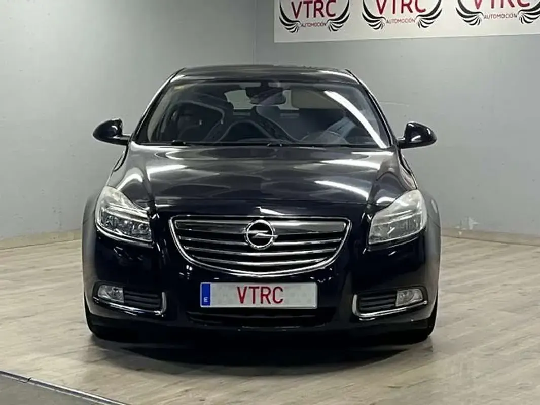 Usado Opel Insignia Cosmo 131 CV (96 kW) 2012 Azul Familiar