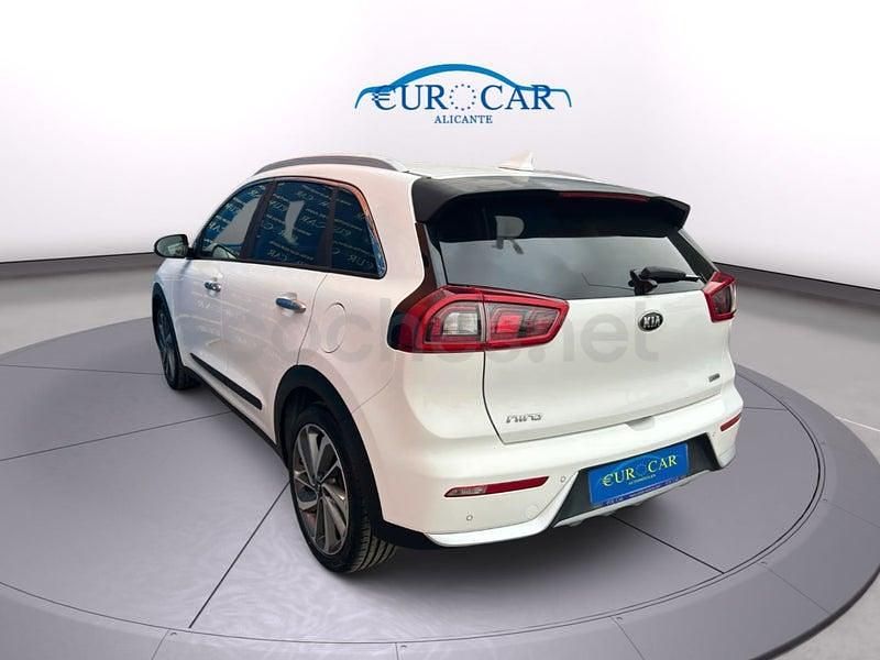 Usado Kia Niro 141 CV (103 kW) 2018 Blanco SUV