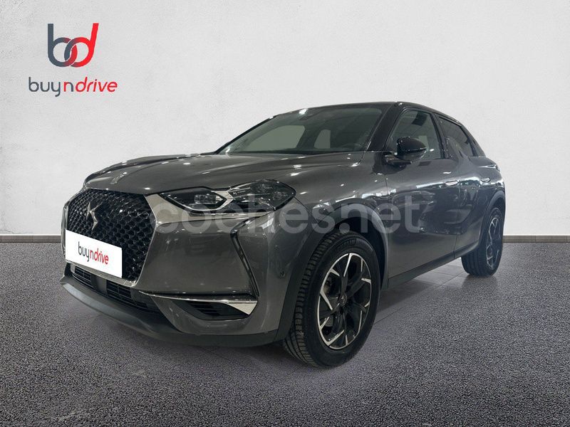 Gris / plata Usado 2020 DS Automobiles DS3 Crossback So Chic SUV | 17.790 € (Super precio) - Imagen 1/4