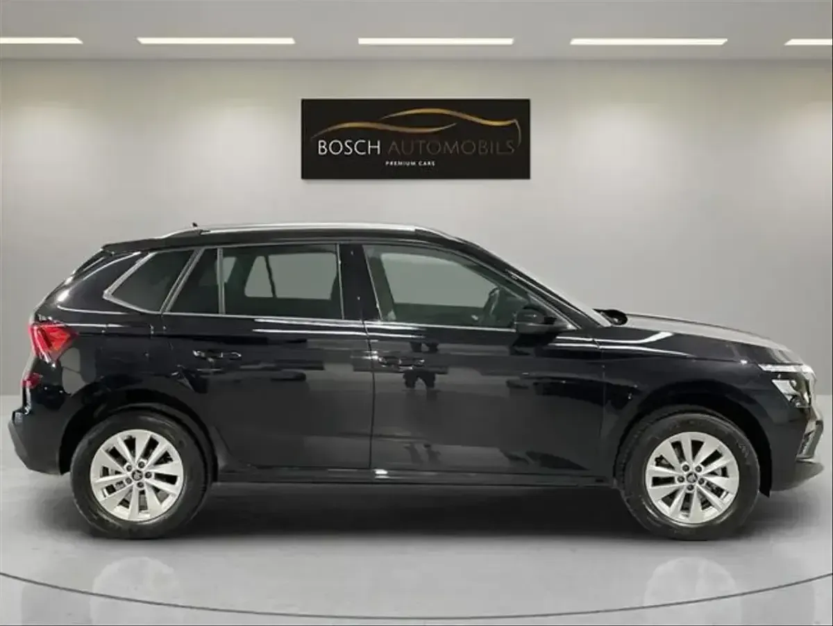 Usado Skoda Kamiq Selection 116 CV (85 kW) 2025 Negro SUV