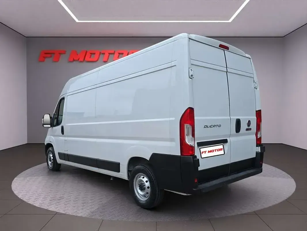 Usado Fiat Ducato 139 CV (102 kW) 2022 Blanco Van