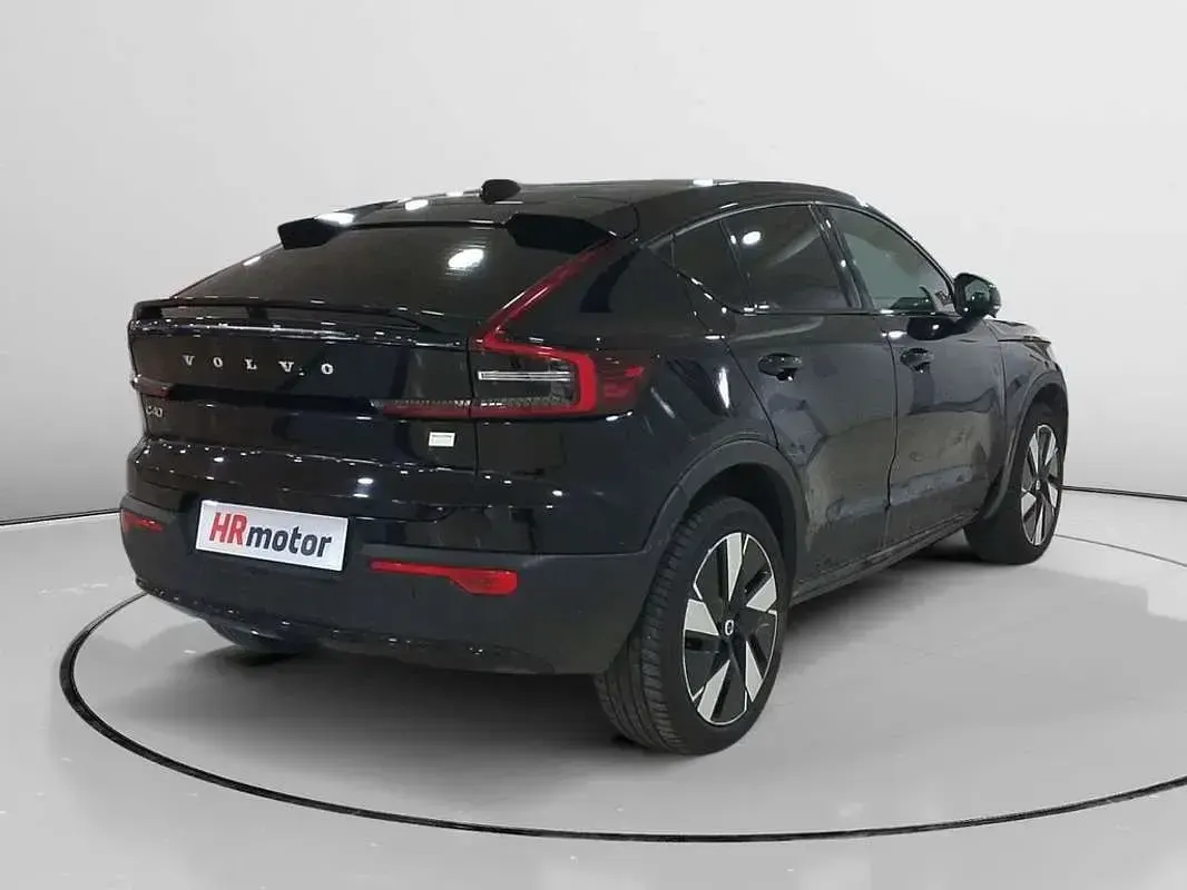 Usado Volvo C40 Plus 185 kW (252 CV) 2023 Negro SUV