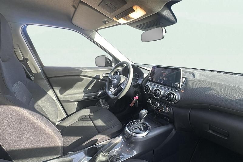 Usado Nissan Juke Acenta 114 CV (83 kW) 2024 Granate SUV