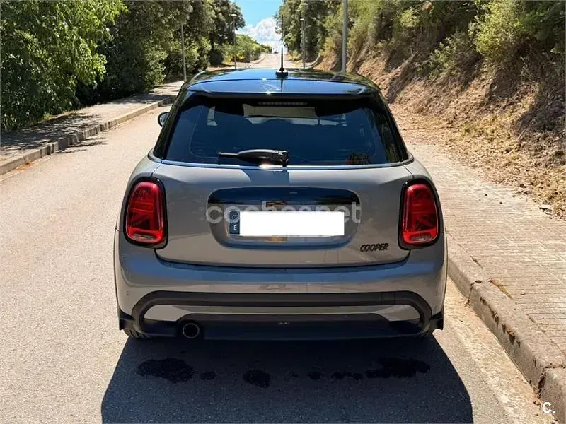 Usado Mini Cooper 136 CV (100 kW) 2022 Gris / plata Utilitario