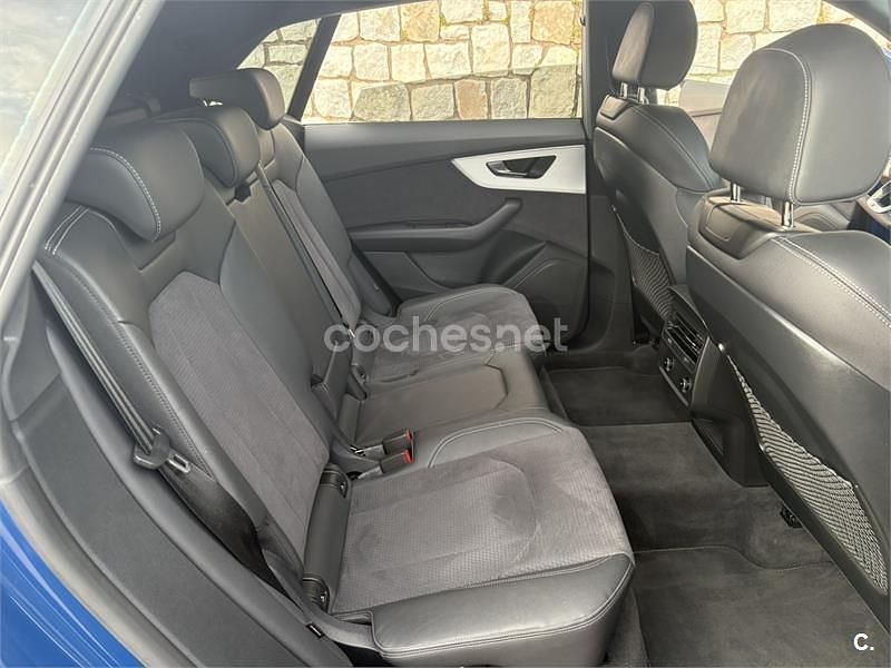 Usado Audi Q8 S-Line 340 CV (250 kW) 2025 Azul SUV