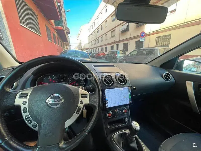 Usado Nissan Qashqai Acenta 106 CV (77 kW) 2010 Gris / plata SUV