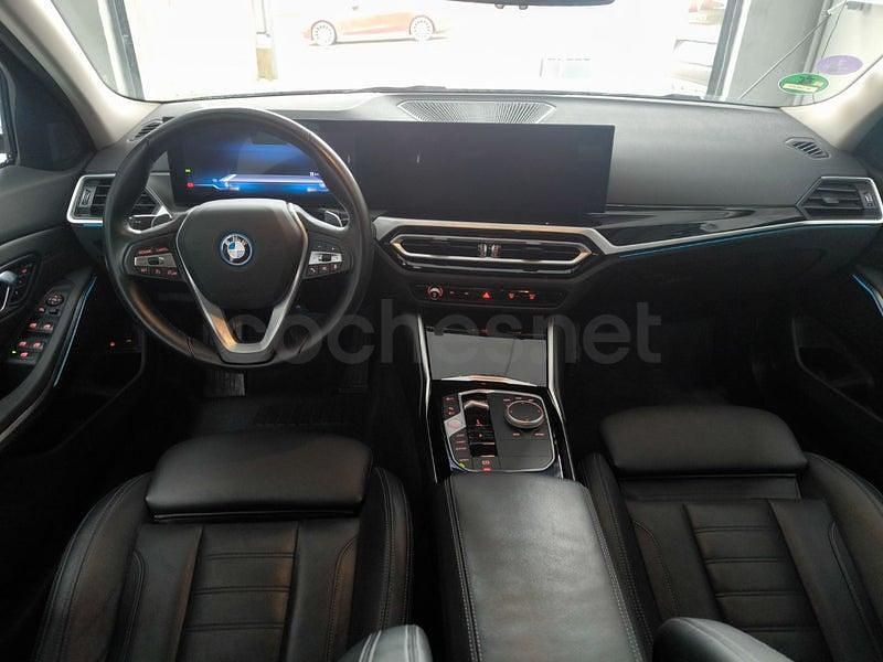 Usado BMW 320e Comfort Edition 204 CV (150 kW) 2023 Gris / plata Familiar