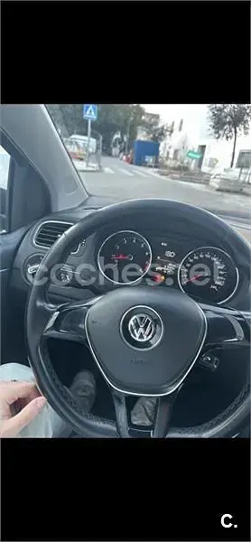 Usado VW Polo Advance 90 CV (66 kW) 2016 Negro Berlina