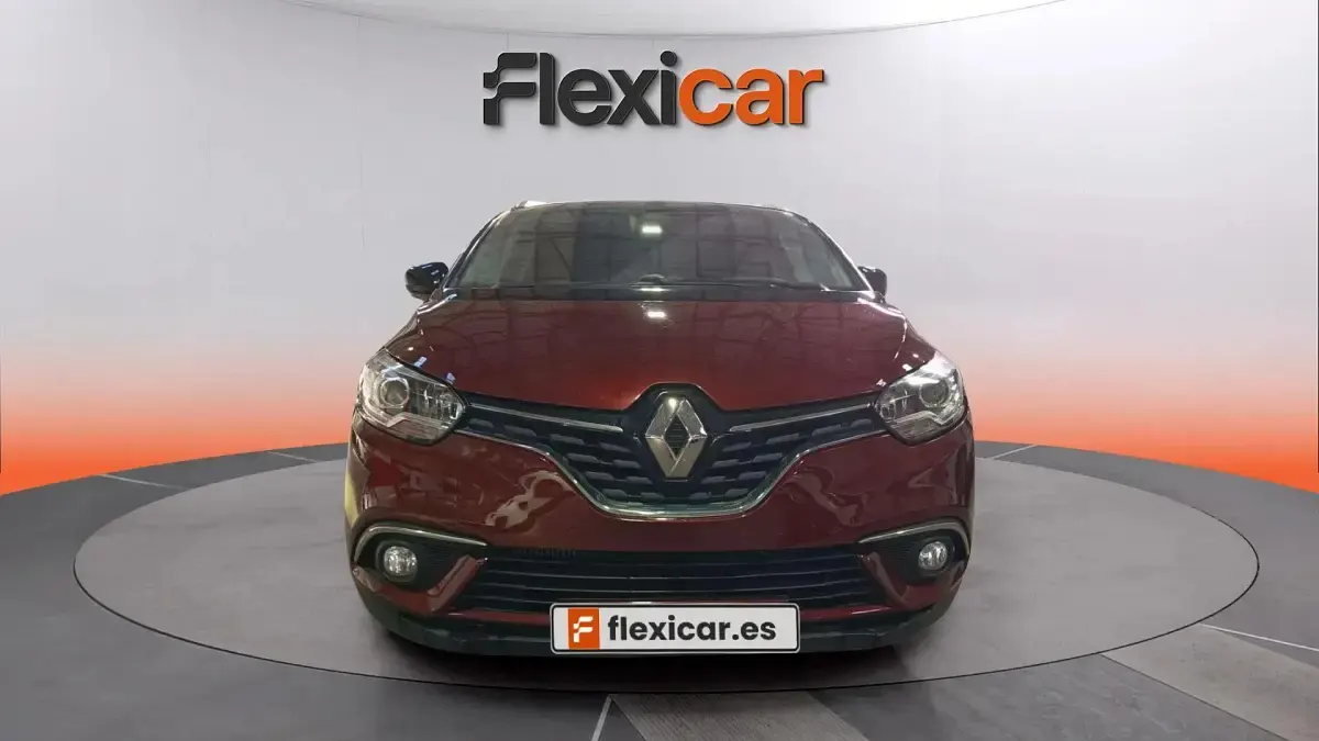 Usado Renault Grand Scénic IV Zen 130 CV (95 kW) 2018 Granate Monovolumen