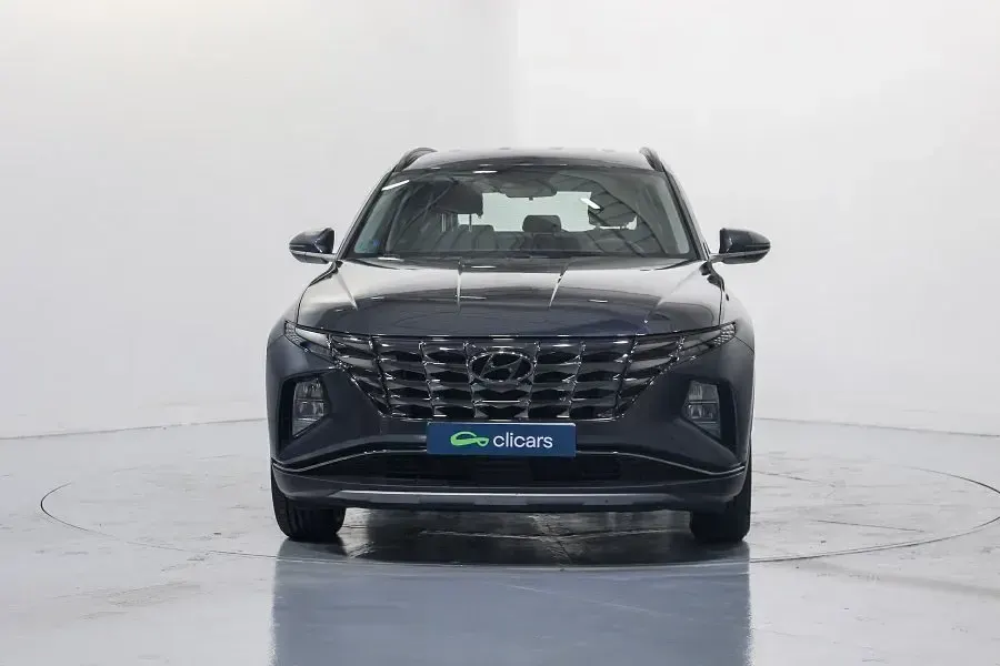 Usado Hyundai Tucson 230 CV (169 kW) 2022 Gris / plata SUV