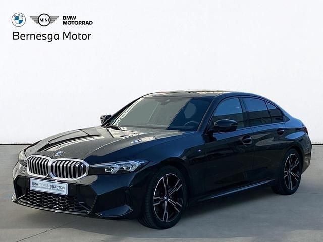 Black sapphire (metalizado) Usado 2024 BMW 318 Comfort Edition Berlina | 40.900 € (Un poco caro) - Imagen 1/4