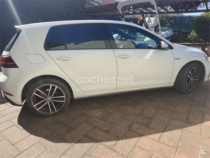 Usado VW Golf VII GTE 204 HP (150 kW) 2018 Branco Sedan