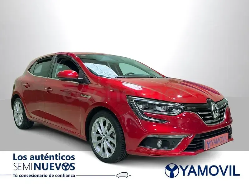 Usado Renault Mégane IV Zen 130 CV (95 kW) 2018 Rojo Berlina
