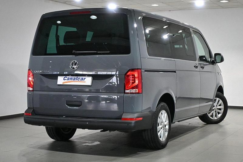 Usado VW Caravelle 150 CV (110 kW) 2021 Gris Van
