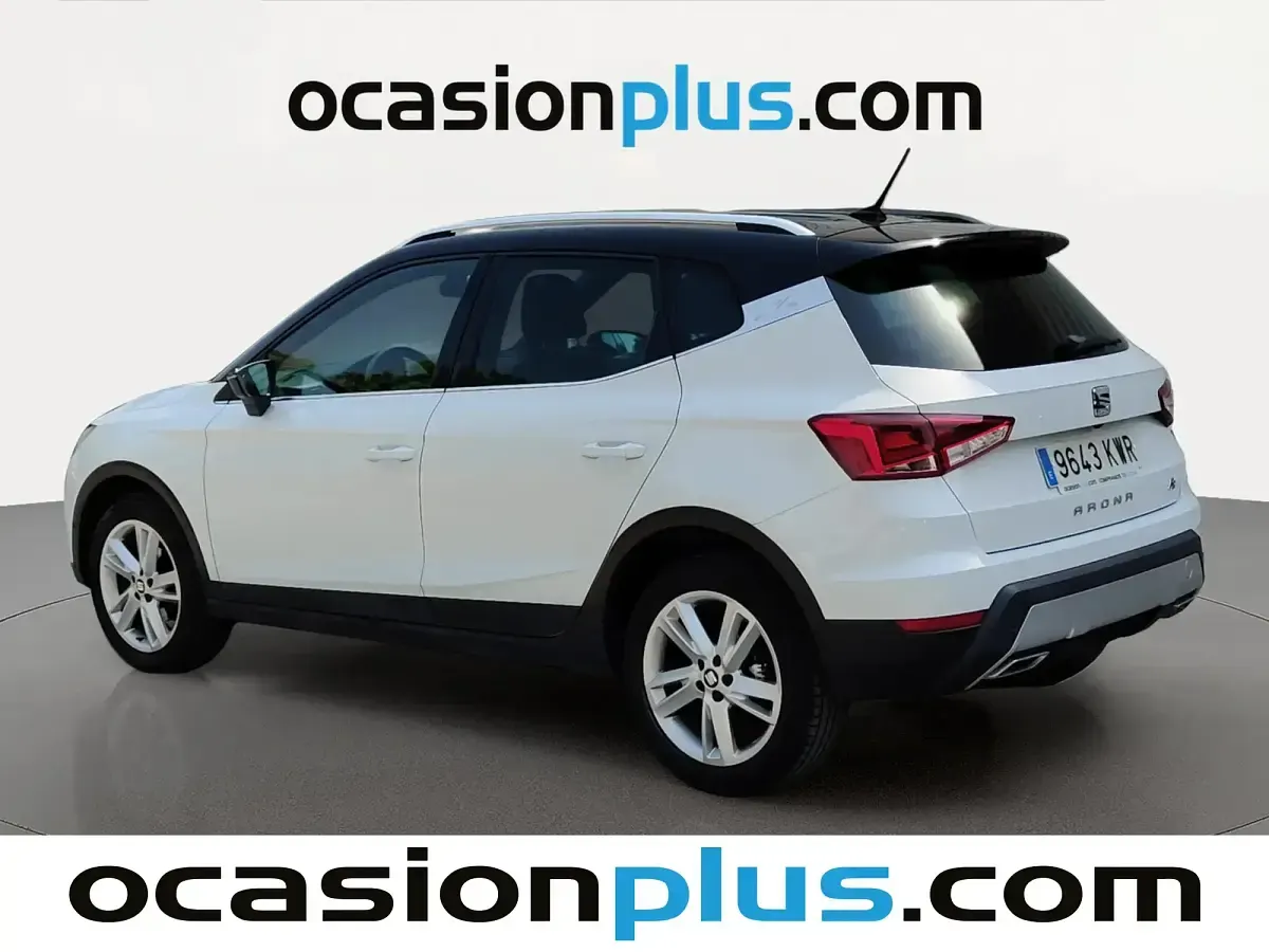Usado Seat Arona Ecomotive 115 CV (84 kW) 2019 Blanco SUV