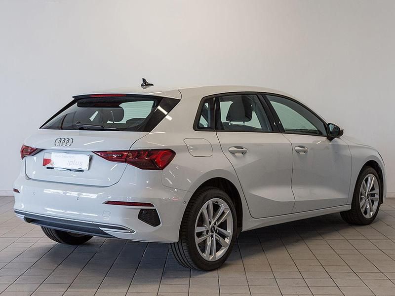 Usado Audi A3 Advanced Plus 110 CV (80 kW) 2021 Blanco Berlina