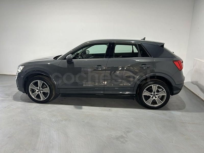 Usado Audi Q2 Sport 116 CV (85 kW) 2017 Gris / plata SUV