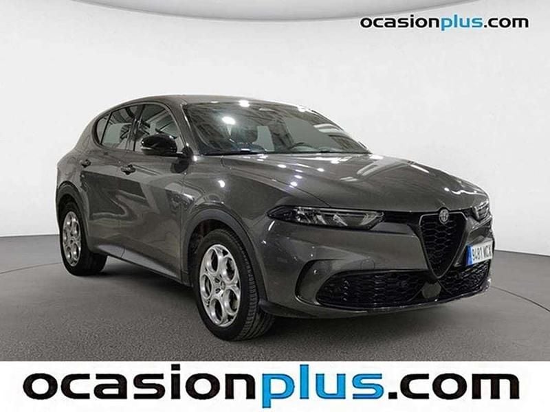 Usado Alfa Romeo Tonale Sprint 131 CV (96 kW) 2022 Gris SUV