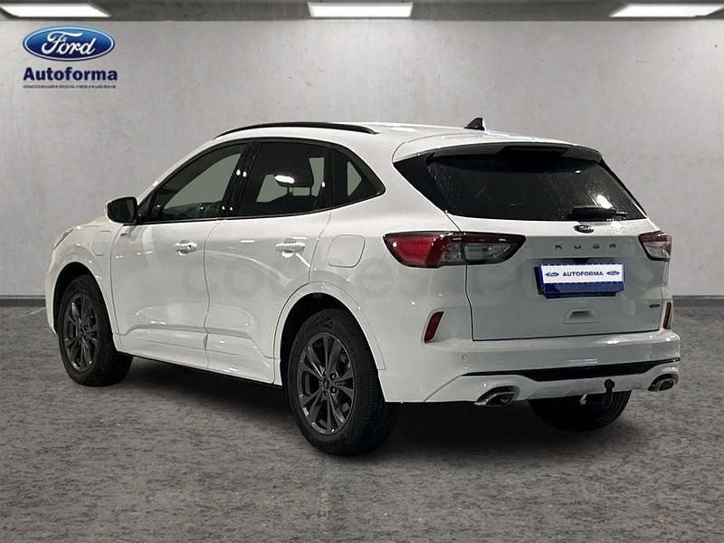 Usado Ford Kuga ST-Line 225 CV (165 kW) 2022 Blanco SUV