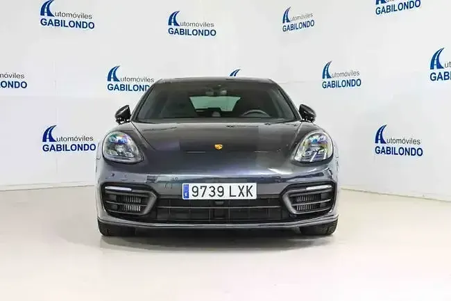 Usado Porsche Panamera 4 E-Hybrid Sport Turismo Platinum Edition 462 CV (339 kW) 2022 Gris Familiar