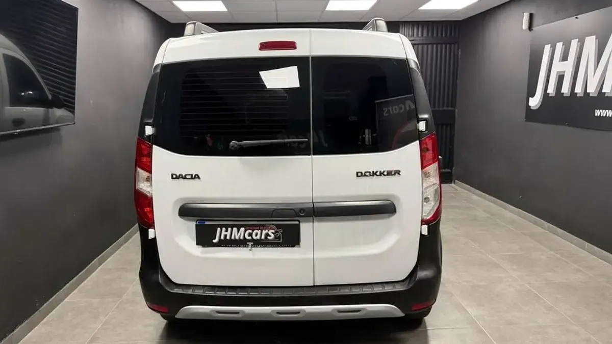 Usado Dacia Dokker 90 CV (66 kW) 2017 Blanco Monovolumen