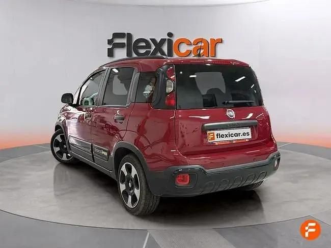 Usado Fiat Panda 70 HP (51 kW) 2024 Vermelho Citadino