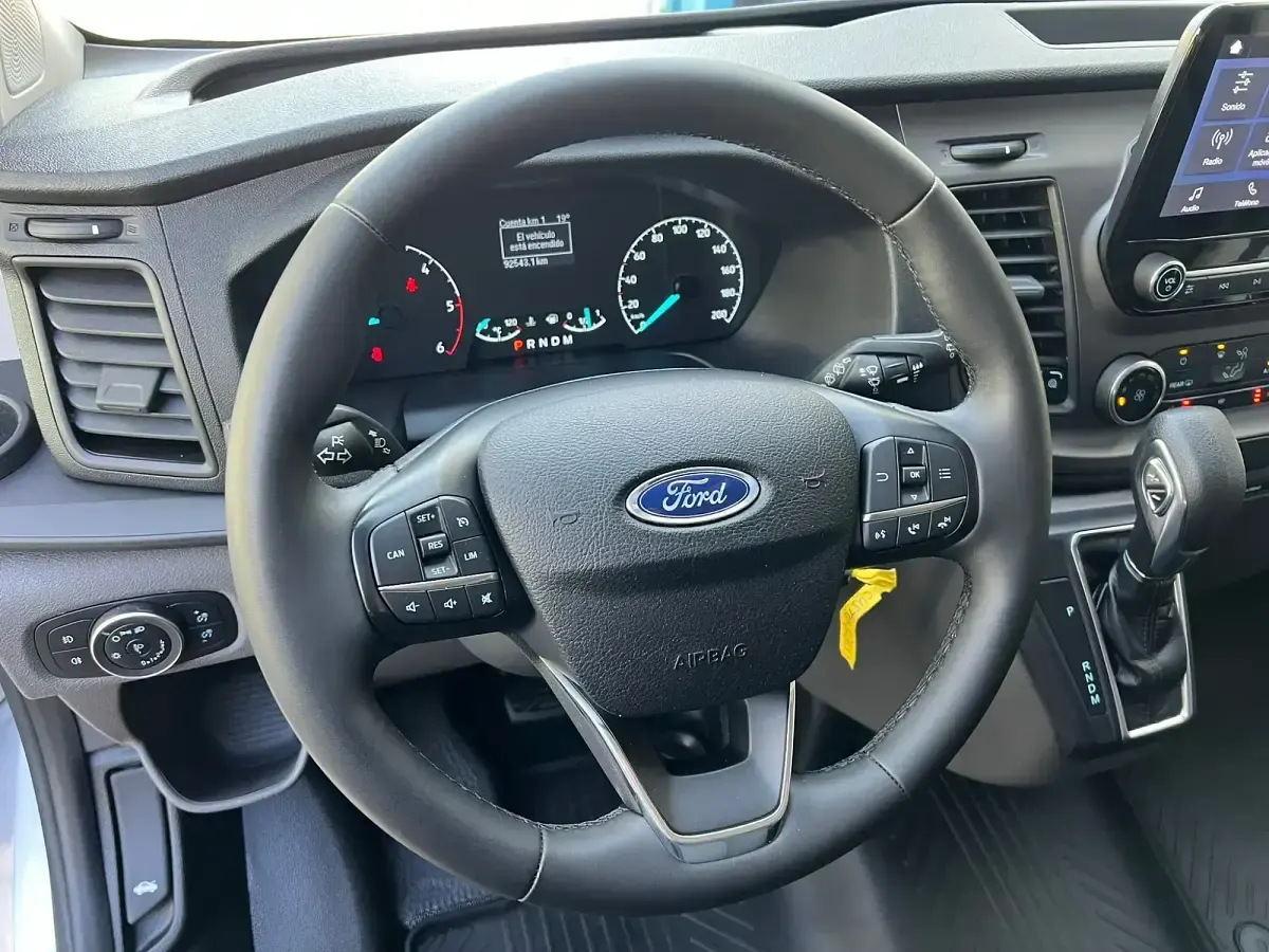 Usado Ford Transit Custom Trend 130 CV (95 kW) 2022 Blanco Familiar