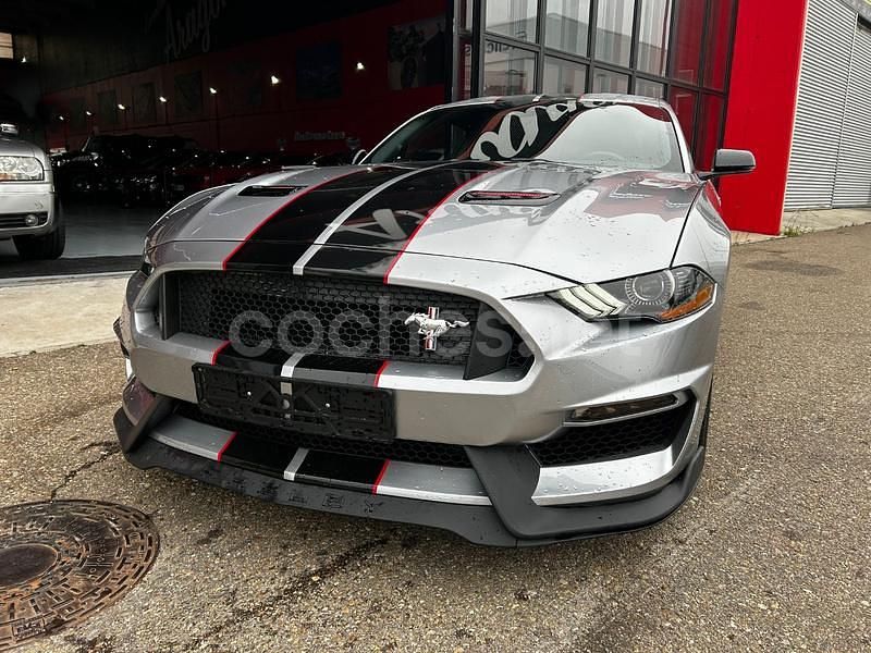 Gris / plata Usado 2021 Ford Mustang GT Coupe | 51.900 € (Precio justo) - Imagen 1/4