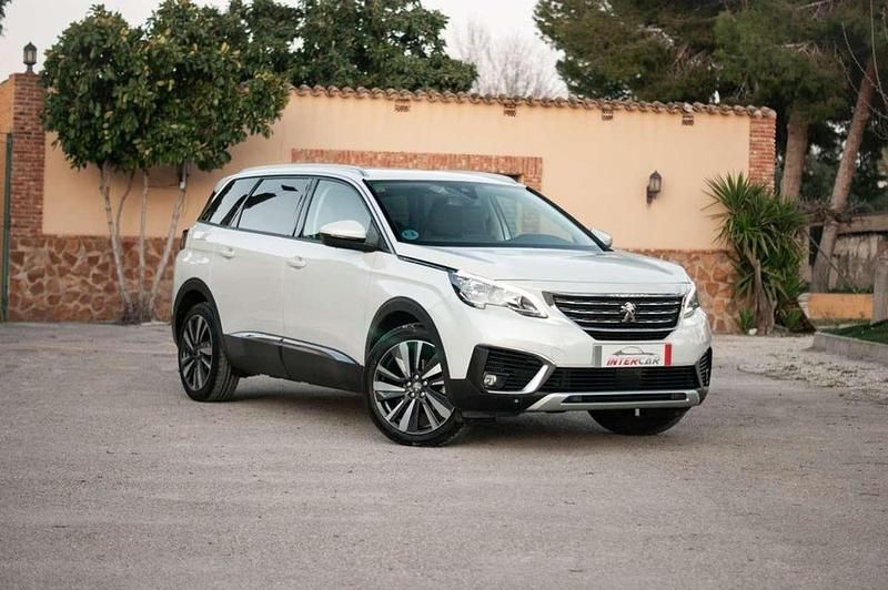 Usado Peugeot 5008 Style 131 CV (96 kW) 2019 Blanco SUV
