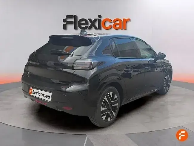 Usado Peugeot 208 Allure 100 CV (73 kW) 2025 Negro Utilitario