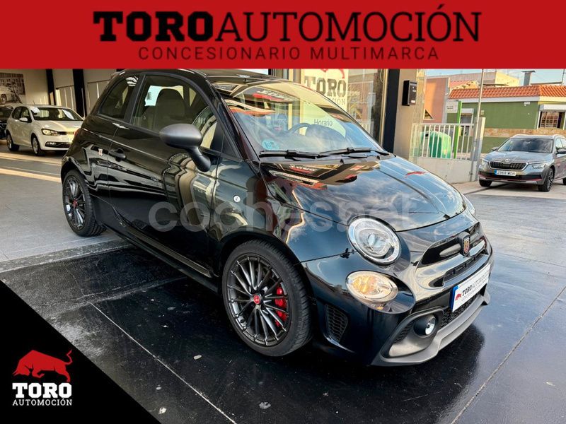 Negro Usado 2023 Abarth 695 Utilitario | 25.990 € (Precio justo) - Imagen 1/4