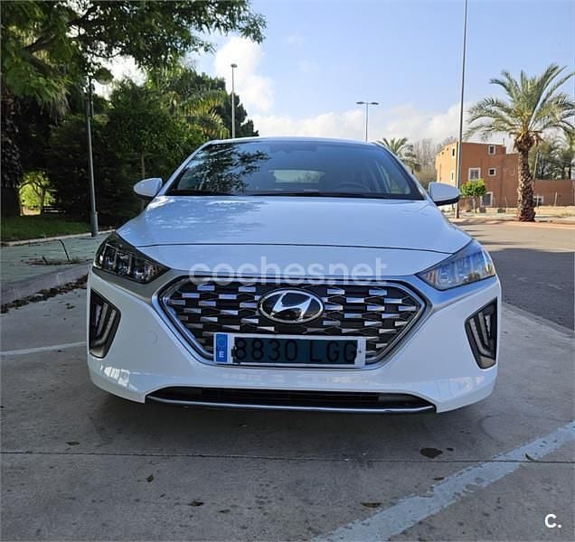 Blanco Usado 2020 Hyundai Ioniq Style Berlina | 17.500 € (Precio justo) - Imagen 1/4