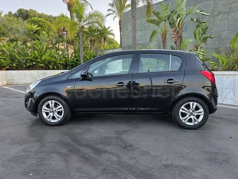 Usado Opel Corsa Selective 85 CV (62 kW) 2013 Negro Utilitario
