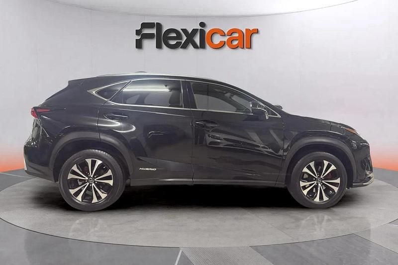 Usado Lexus NX300h 197 CV (144 kW) 2021 Negro SUV