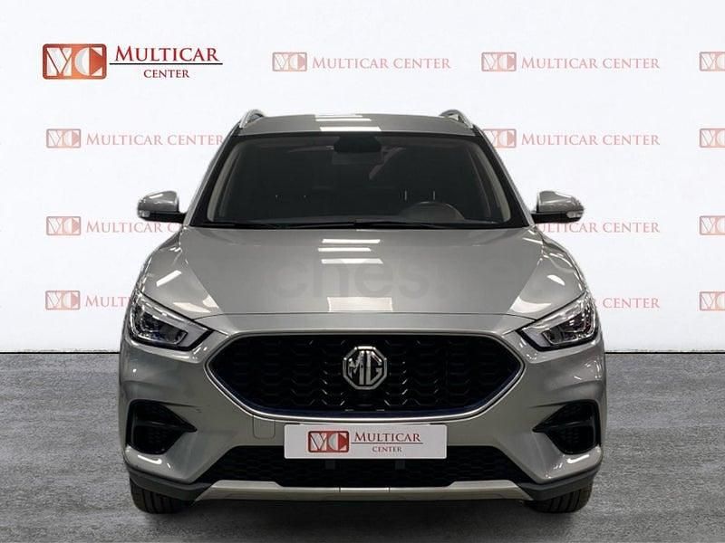 Usado MG ZS Comfort 106 CV (77 kW) 2023 Gris / plata SUV
