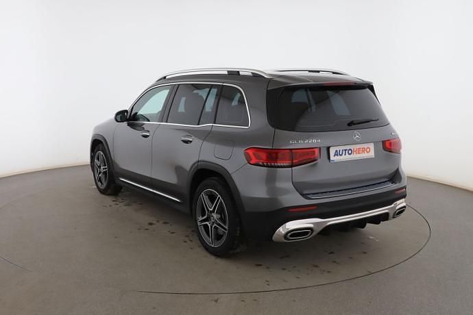 Usado Mercedes 220 AMG line 190 CV (139 kW) 2021