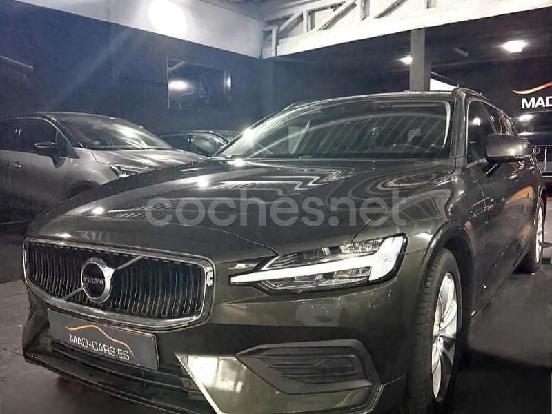 Gris / plata Usado 2019 Volvo V60 Momentum Familiar | 20.990 € - Imagen 1/4