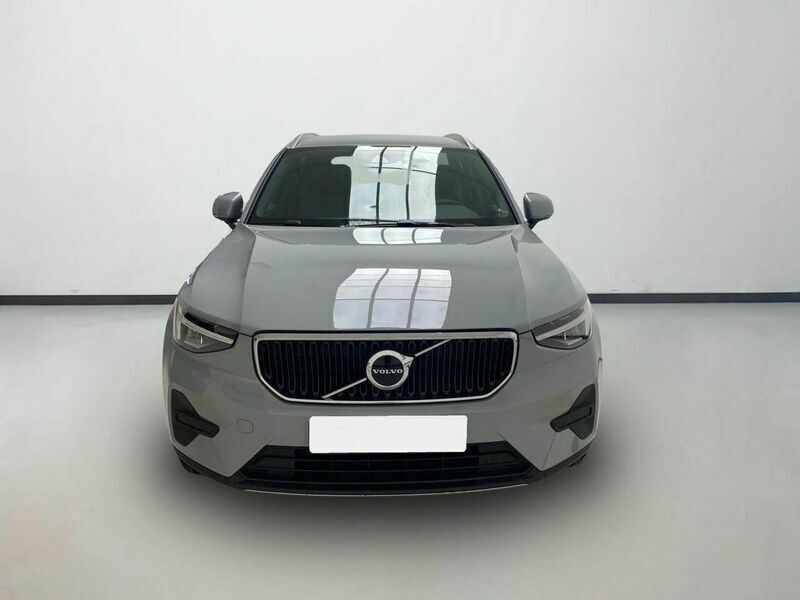 Nuevo Volvo XC40 Core 163 CV (119 kW) 2025 Gris SUV