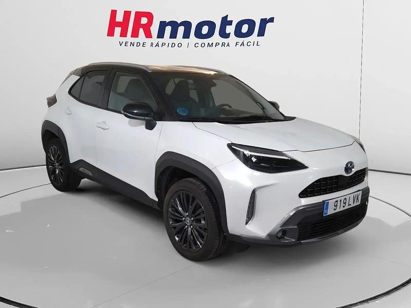 Negro Usado 2021 Toyota Yaris Hybrid | 20.790 € (Caro) - Imagen 1/4