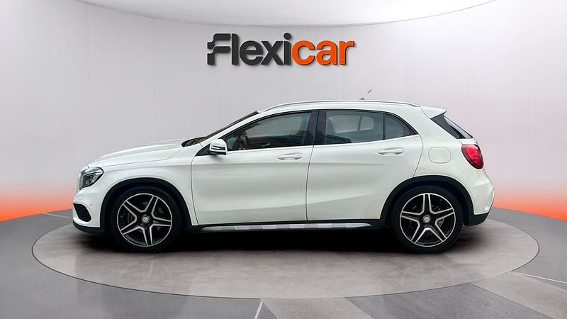 Usado Mercedes GLA220 AMG line 177 CV (130 kW) 2016 Blanco SUV