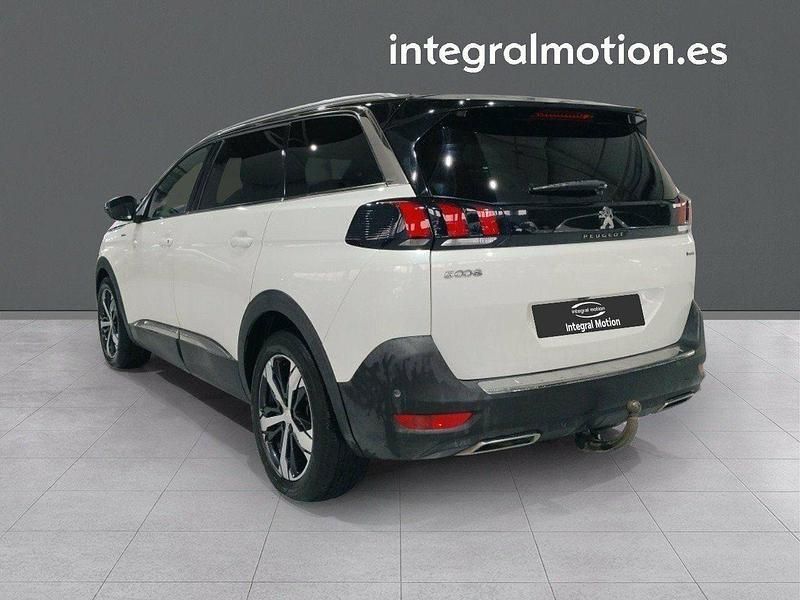 Usado Peugeot 5008 GT-line 130 CV (95 kW) 2019 Blanco Monovolumen