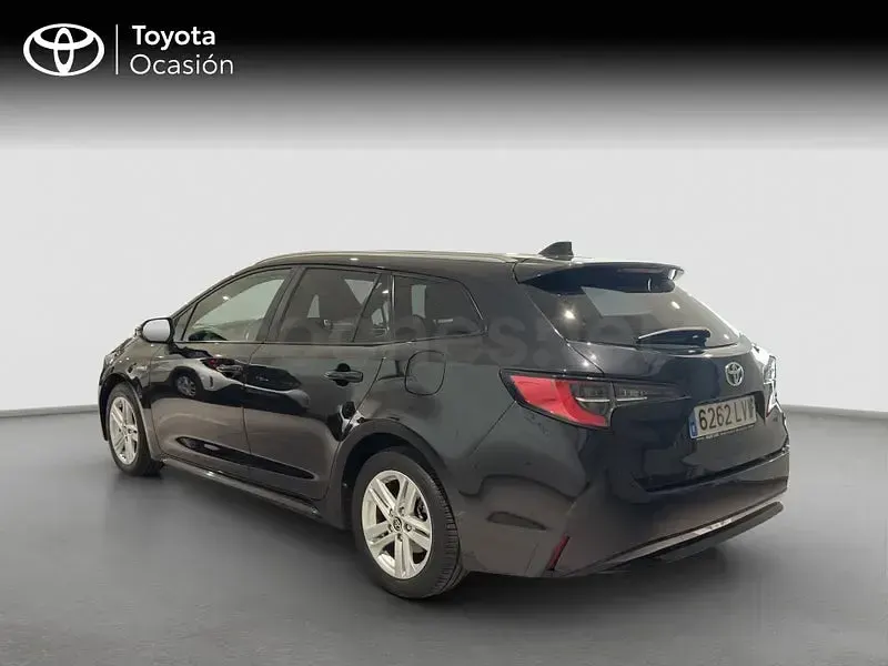 Usado Toyota Corolla Active 122 CV (89 kW) 2022 Negro Familiar