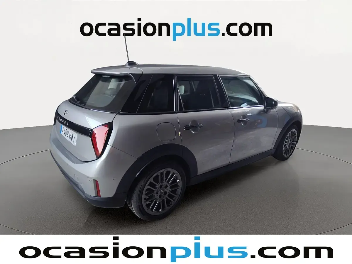 Usado Mini Cooper Essential 156 CV (114 kW) 2024 Gris plata Utilitario