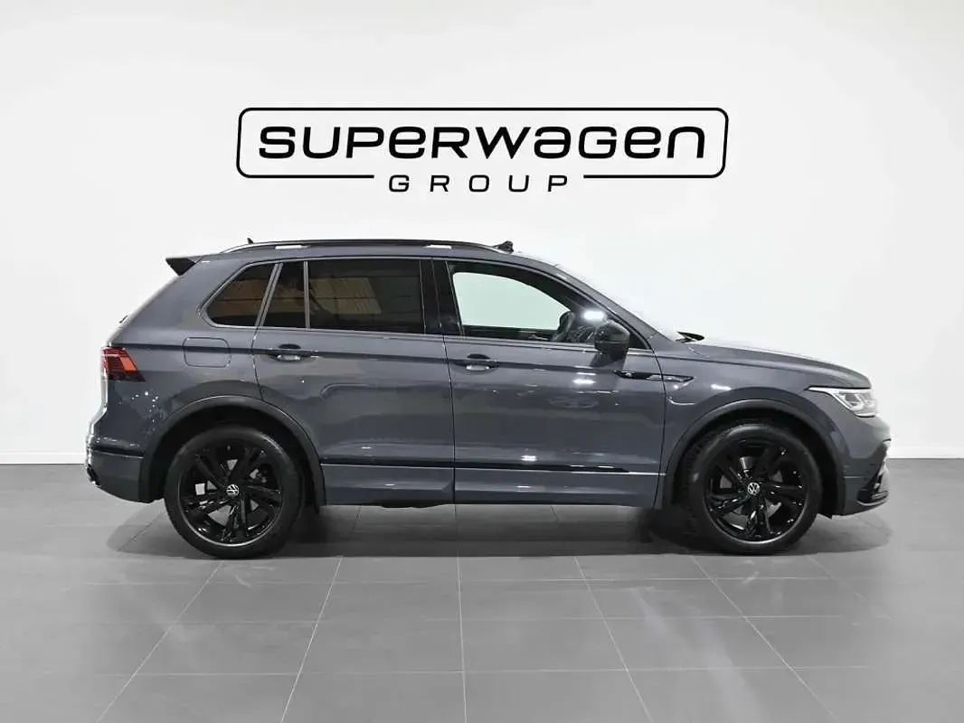 Usado VW Tiguan R-line 200 CV (147 kW) 2022 Gris SUV